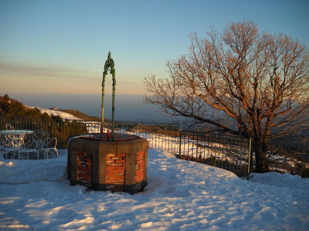 Hotel Villa Dorata Nicolosi Bagian luar foto