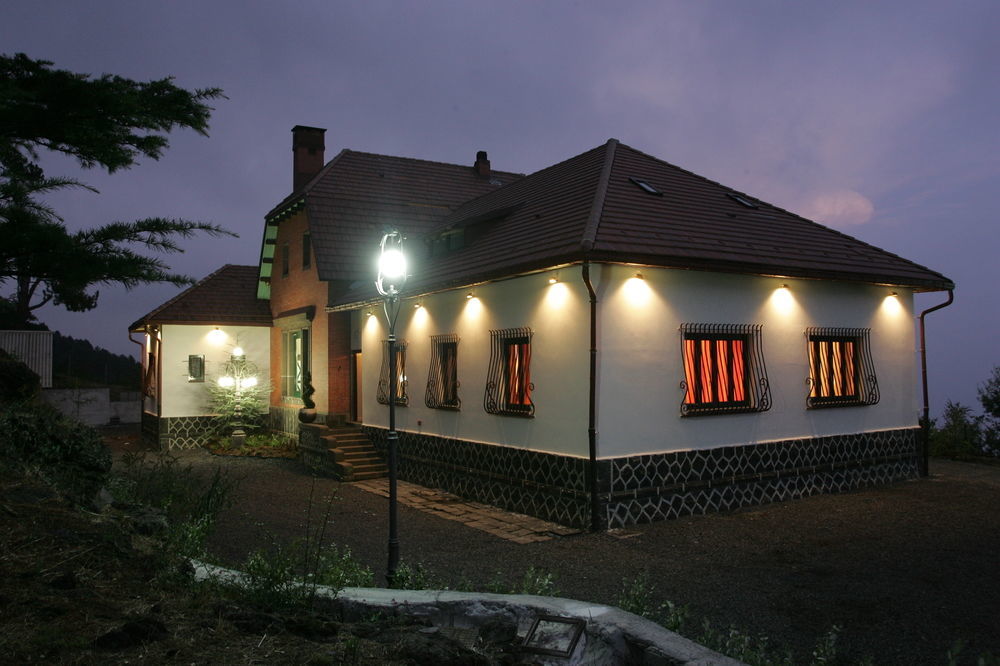 Hotel Villa Dorata Nicolosi Bagian luar foto